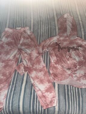 Free Spirit Kids Pink Tie-Dye Hoodie & Jogger Pajama Set